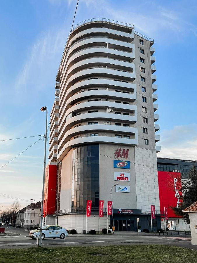 Plaza Apartment Satu Mare Ngoại thất bức ảnh